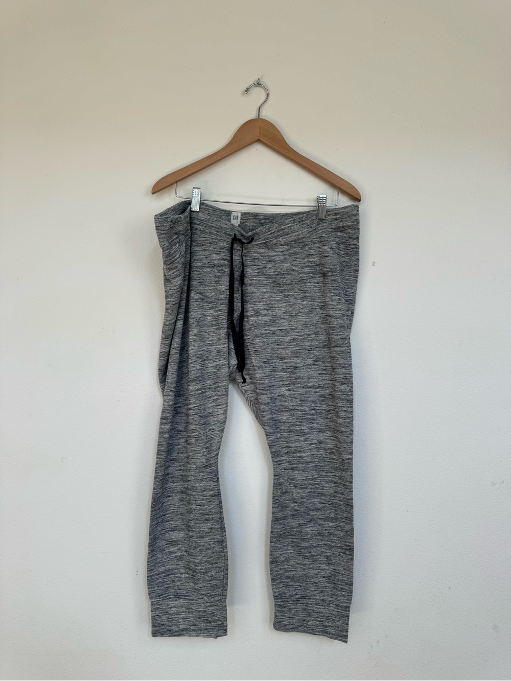 GAP Women's Gray Marled Drawstring Joggers
